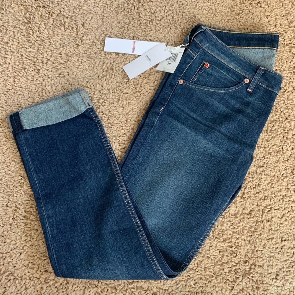 NWT Becca Crop Straight Cuffed size 28